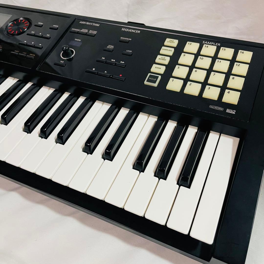Roland FA-06 ローランド　Music Workstation