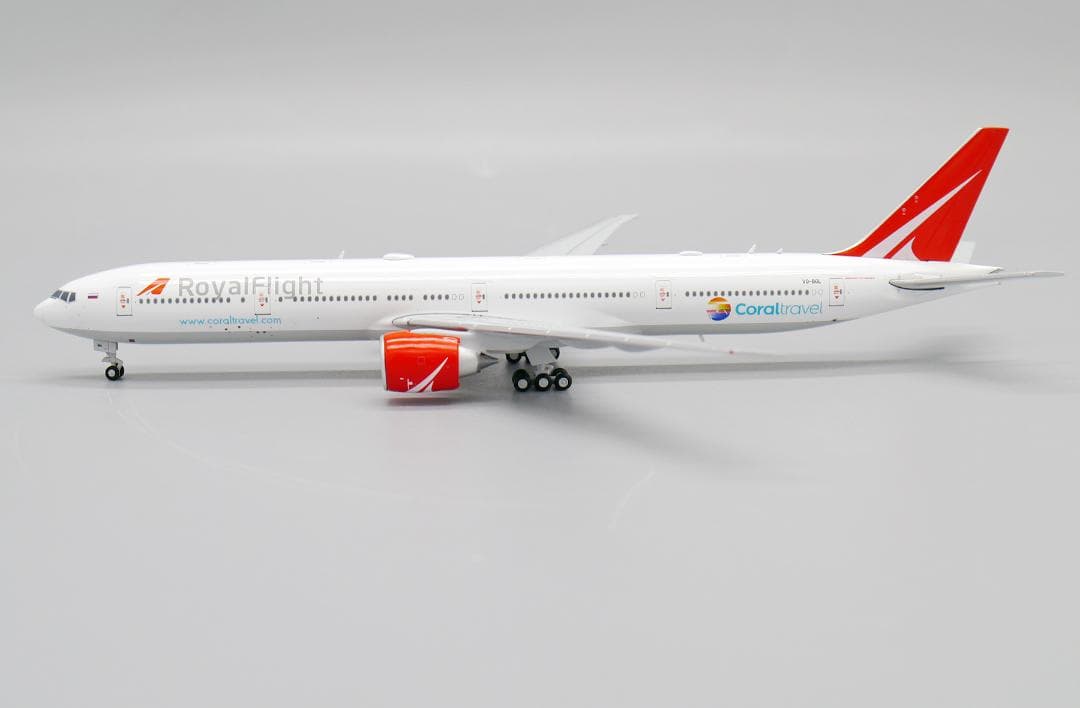 ロイヤルフライト 777-300ER VQ-BGL 1/400