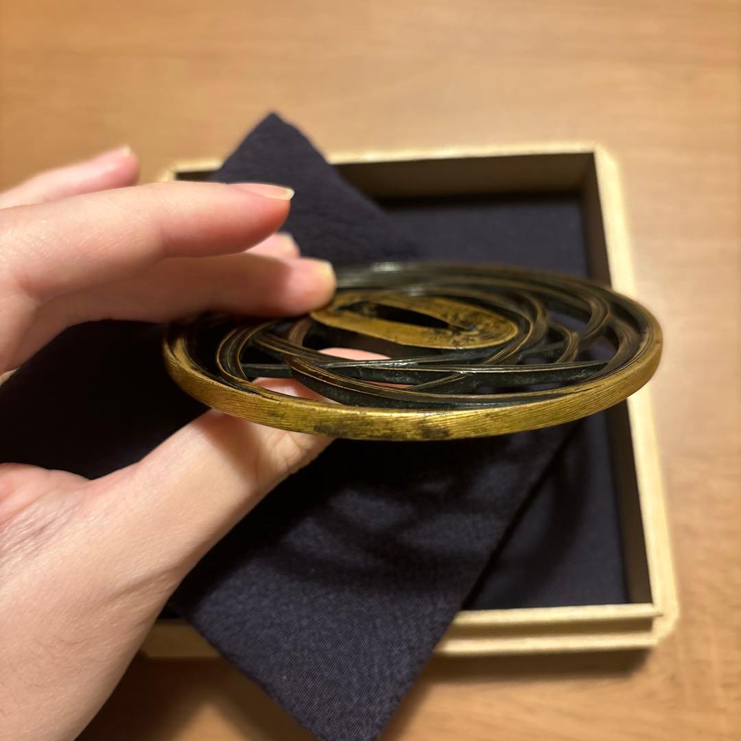 江戸後期　葦文様鍔　長州萩住河治六郎右衛門尉 友直作 Tsuba