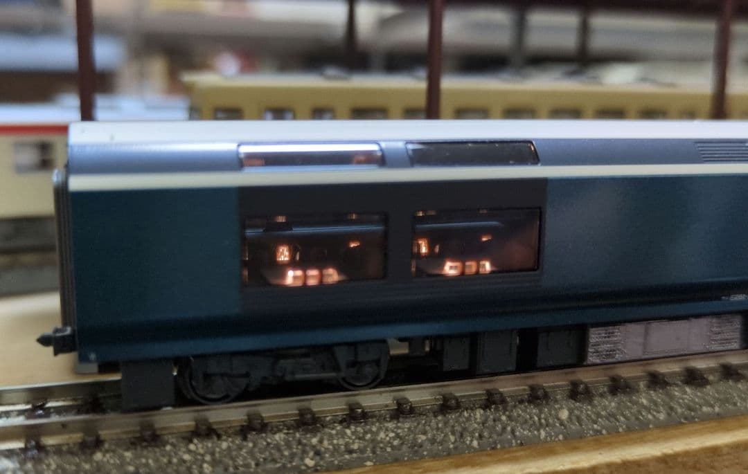 鉄道模型 E261系 サフィール踊り子 　　　特別企画品！！ 訳あり品！