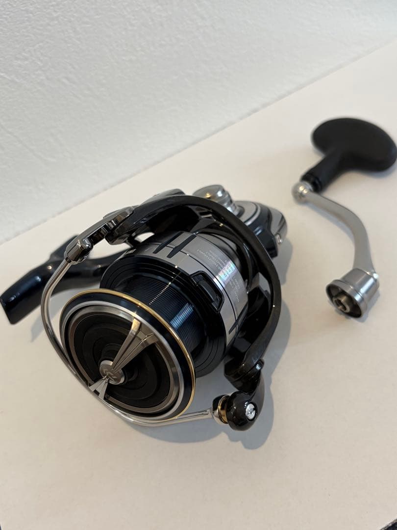 ダイワ セルテート LT4000-CXH R4年購入 使用2回 美品 箱・袋あり