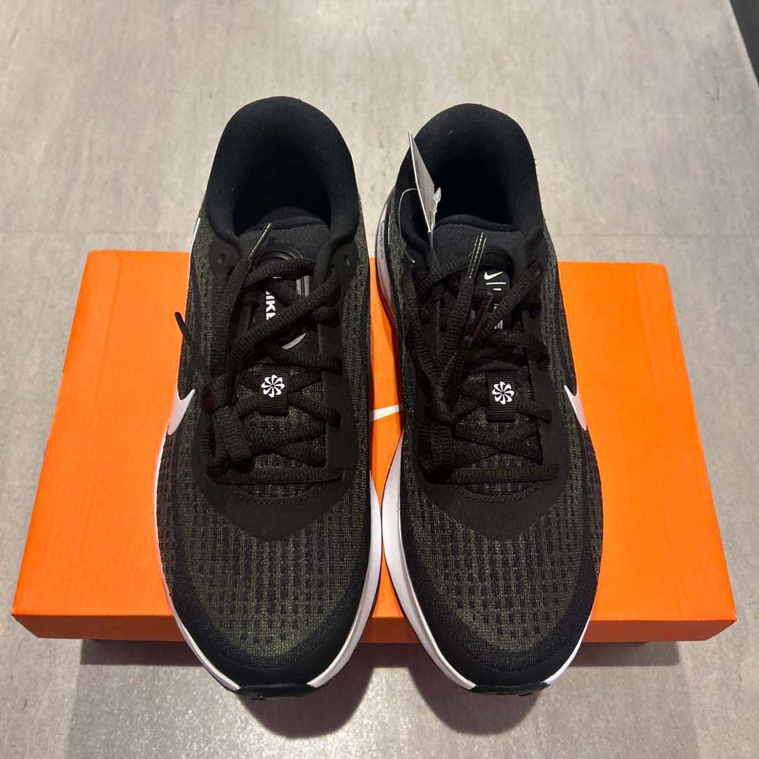 NIKE Journey Run ブラック