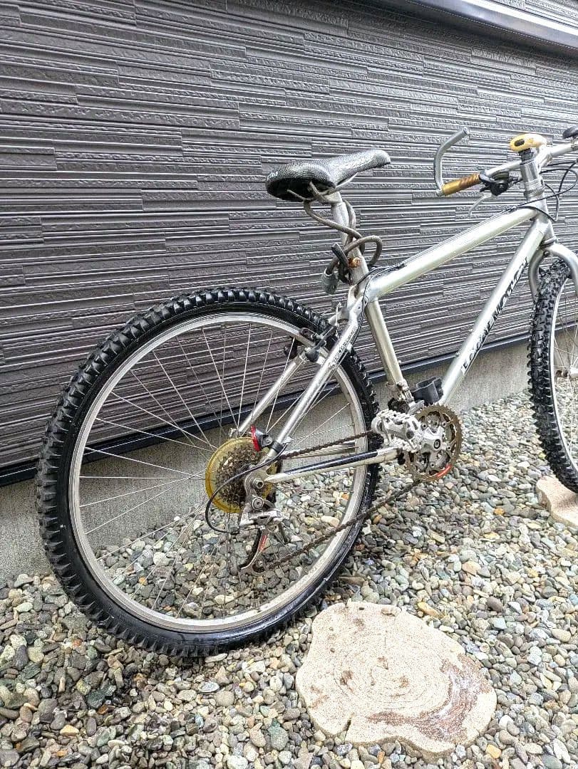 Miyata アルミ 26インチ MTB 21段ギア Local Motion