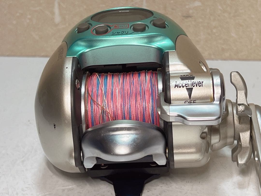 RyobiリョービAdventure 電動 VS700AT 電動リール