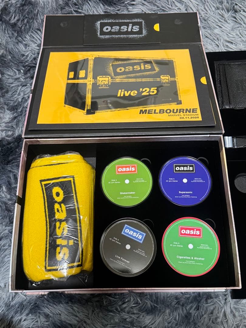 y*a様 oasis live '25 Melbourne VIP グッズセット