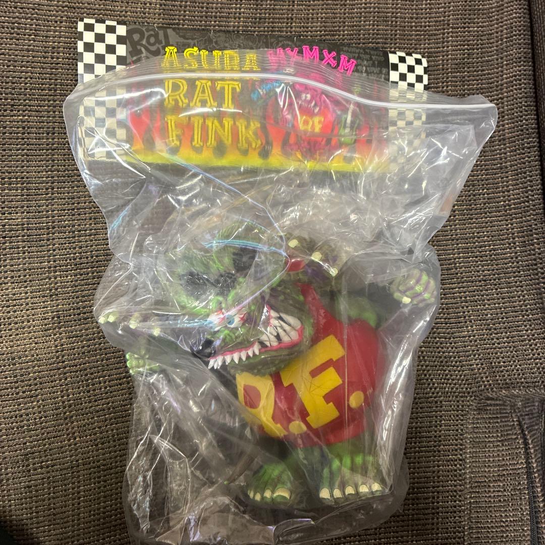 blackbook toy ラットフィンク