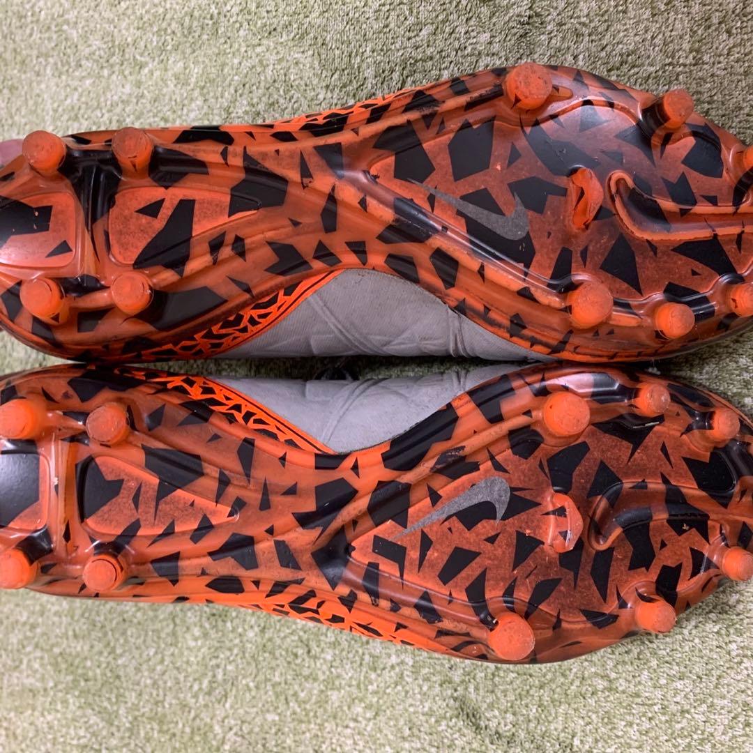 Nike ハイパーヴェノム ACC FG