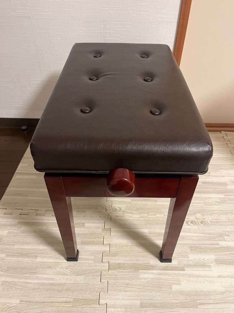 ピアノ 椅子