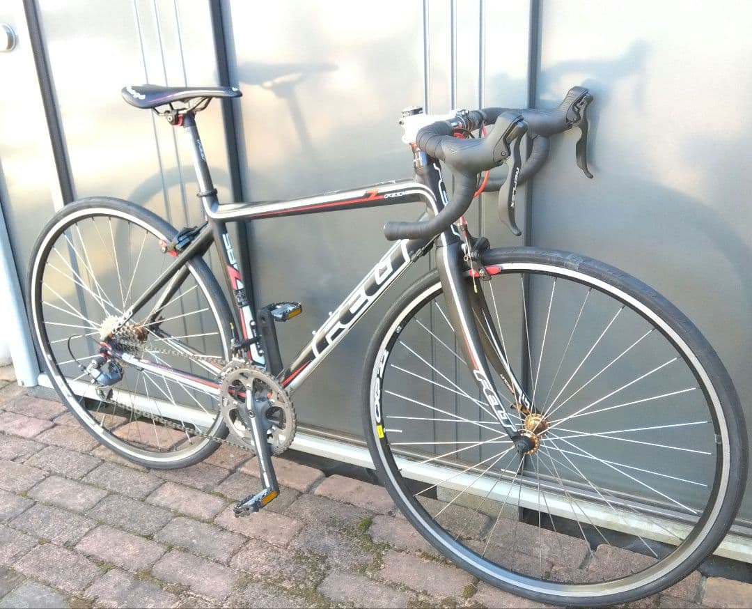 【整備済み】FELT(フェルト） ロードバイク　Z85