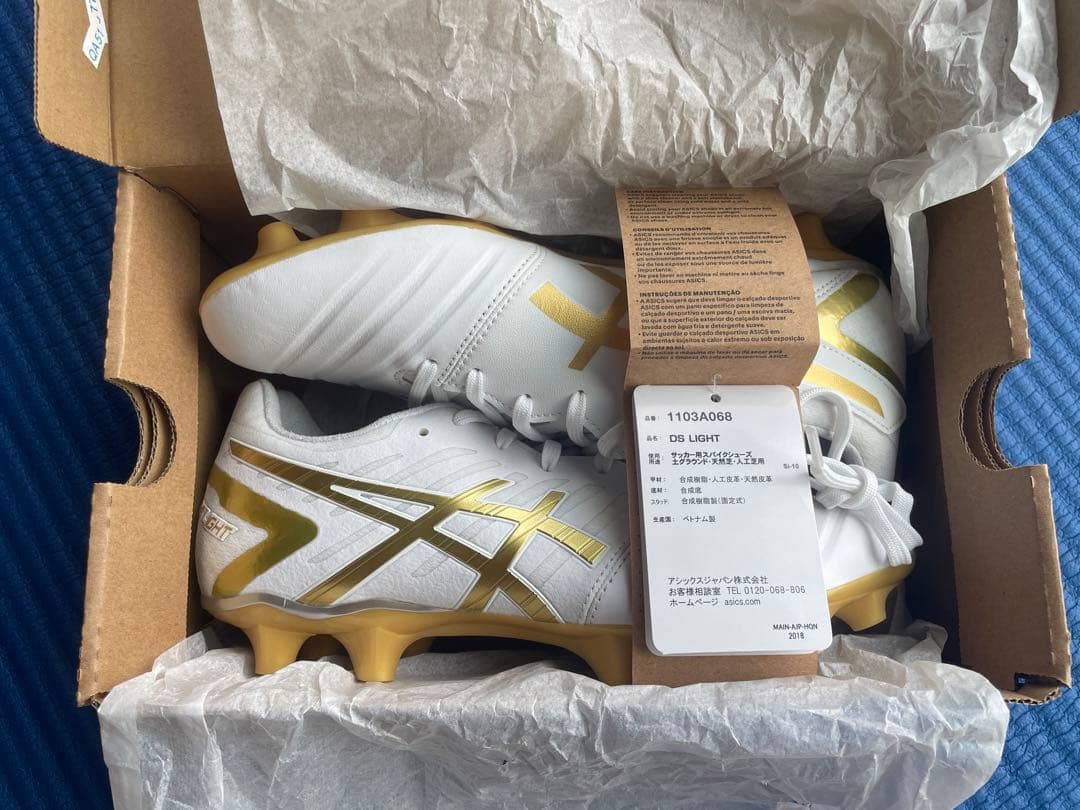 新品[アシックス] サッカースパイク DS LIGHT 24.0cm