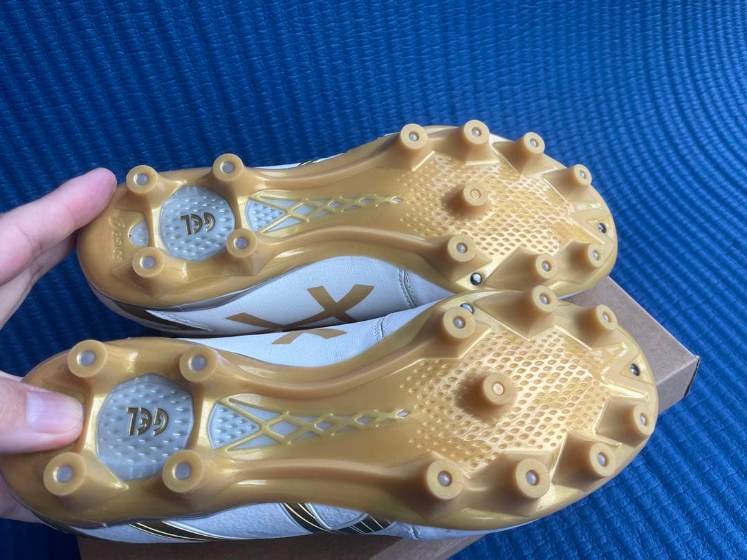 新品[アシックス] サッカースパイク DS LIGHT 24.0cm