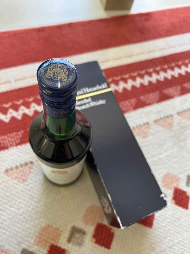  Household Blended Scotch Whisky 2本