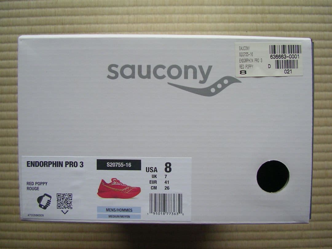 26.0cm エンドルフィン プロ３ サッカニー ENDORPHIN PRO3