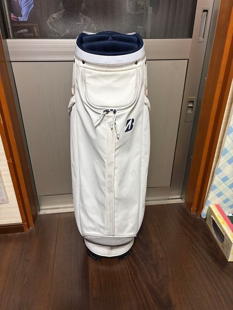 早い者勝ち！　BRIDGESTONE GOLF キャディバッグ ホワイト9.5型