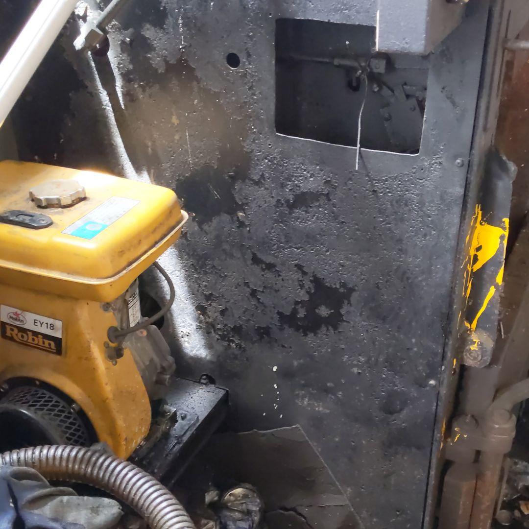 空き缶プレス機