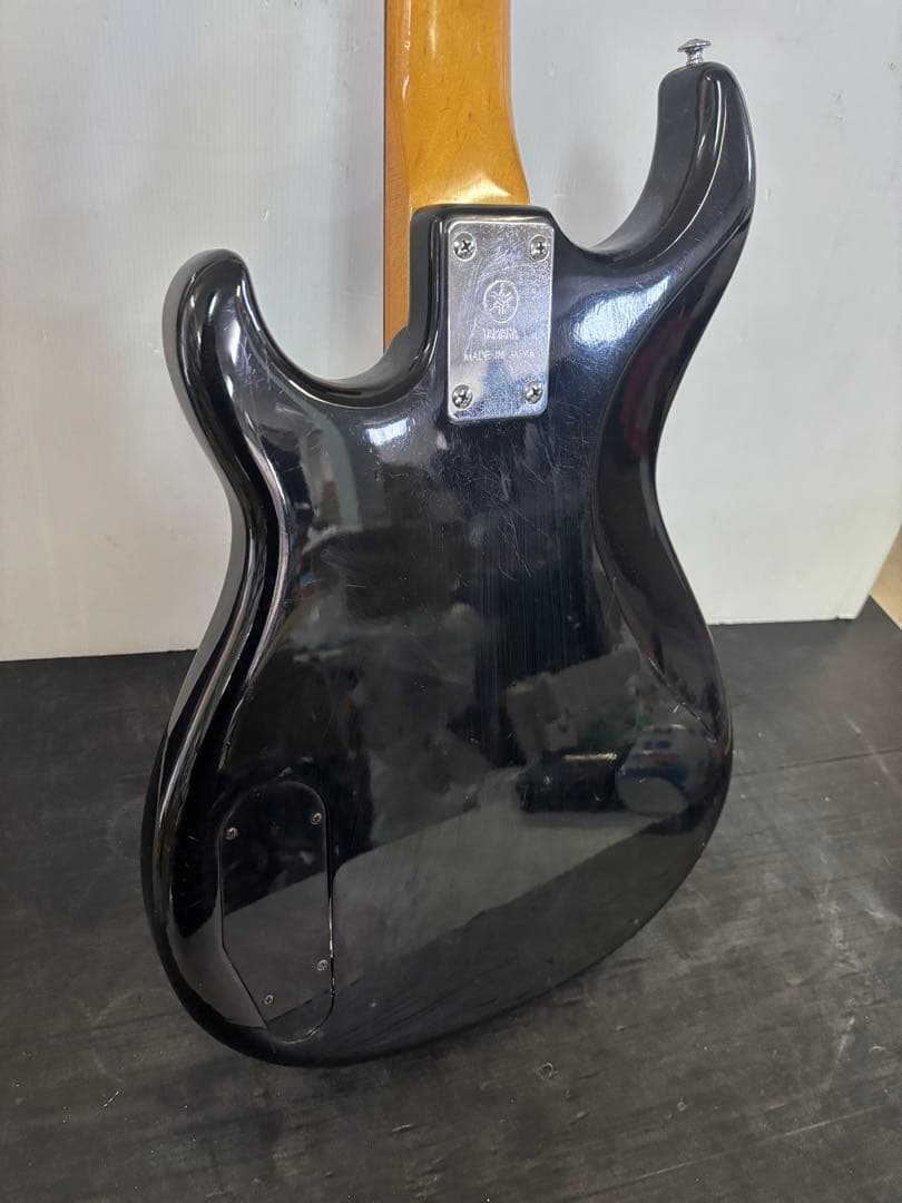 ヤマハビンテージエレクトリックベースBroadBass VI（BB-VI）