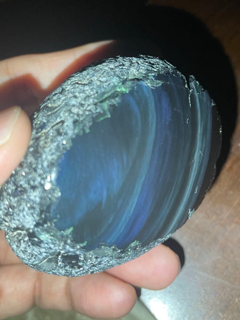 研磨品　十勝石玲瓏　複合色レインボーオブシディアン