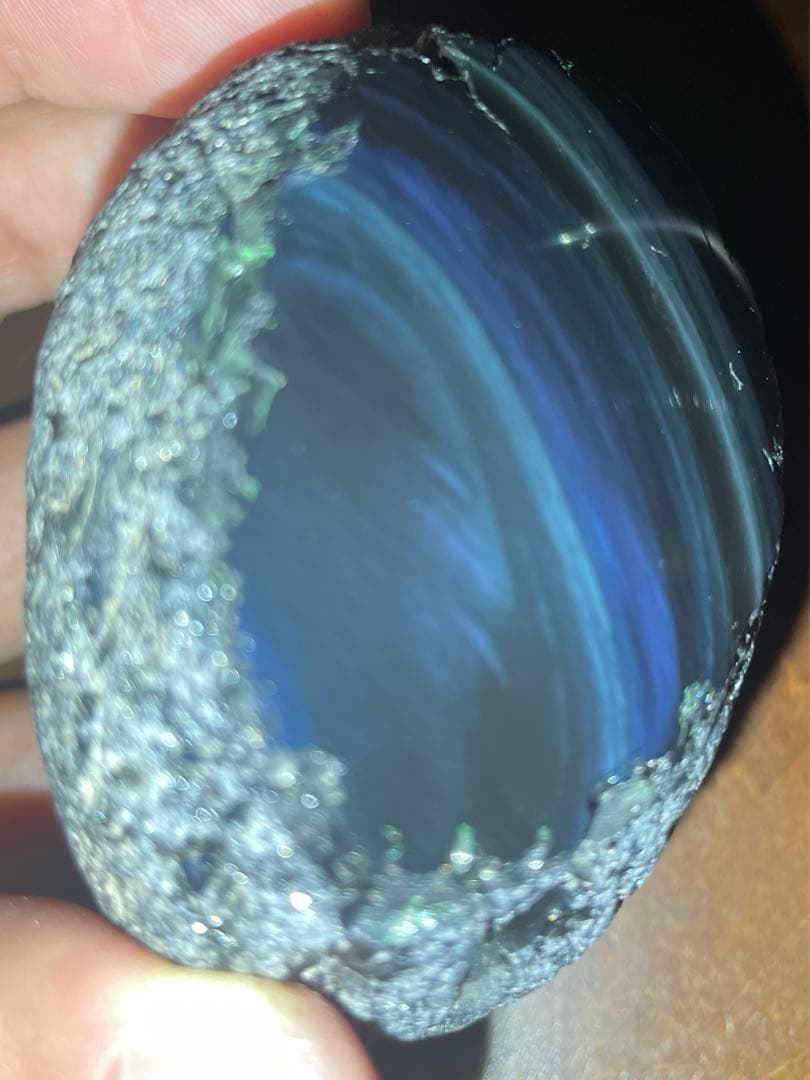 研磨品　十勝石玲瓏　複合色レインボーオブシディアン