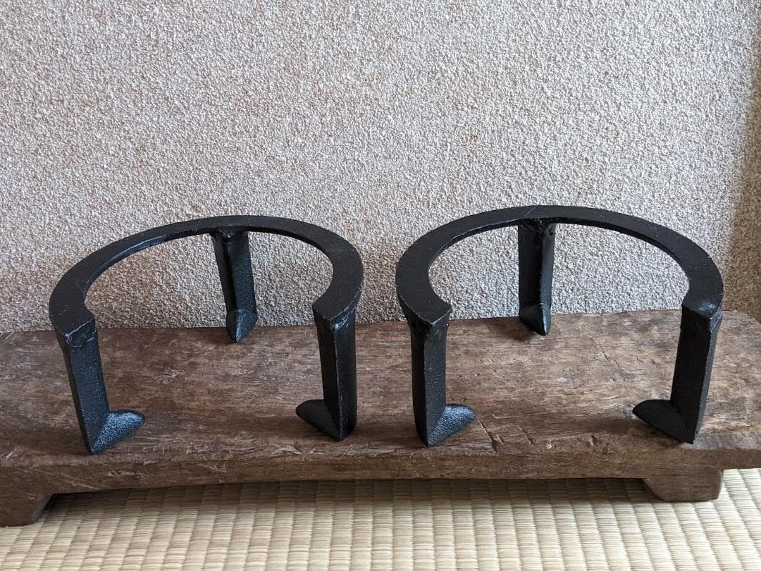 【人気商品　五徳大2個】五徳　鉄製　三ツ爪 五徳大　 約7寸　火鉢 鉄 風炉