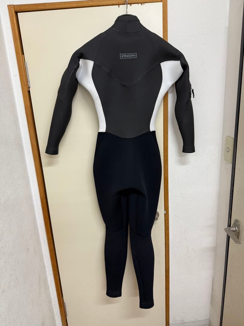 リンコン　フルスーツ ブラック/ホワイト　新品、 未使用ALL3m胸、背中ラバー