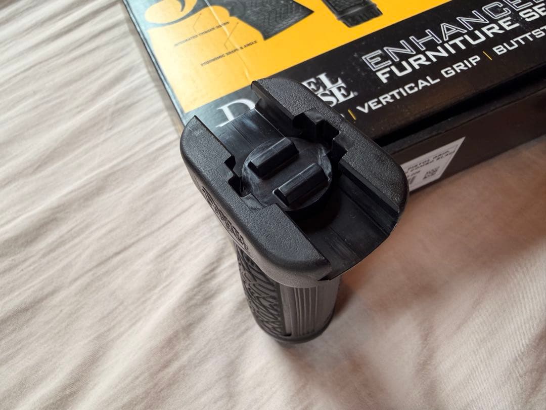 き*よ様 【実物】ダニエルディフェンス バーティカルフォアグリップ 20ミリレー