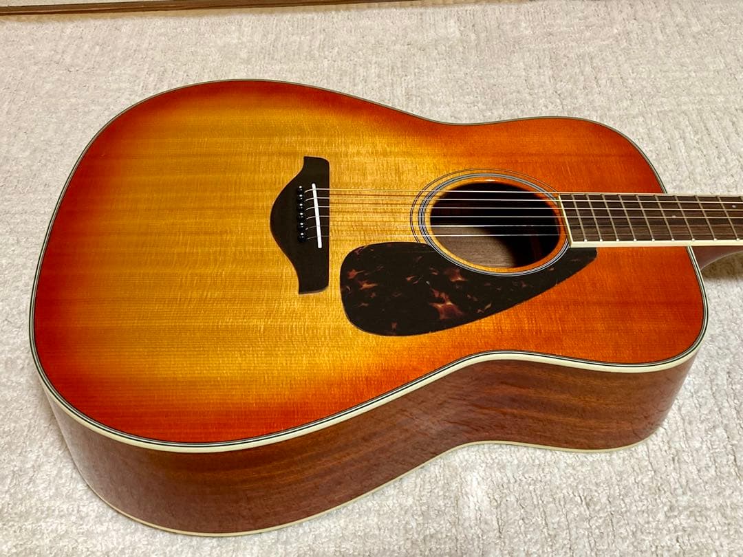 美品 メンテ済 超低弦高 ヤマハ FG820 オータムバースト おまけ付 新品弦