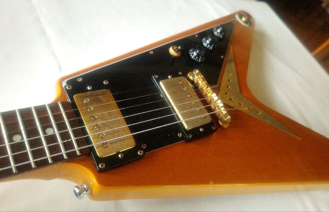 エピフォン・フライングⅤ 　５８コリーナ 韓国製