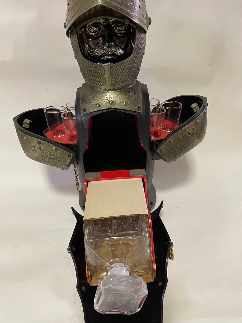 ニッカウヰスキー 鎧 西洋甲冑 インテリア ボトルケース