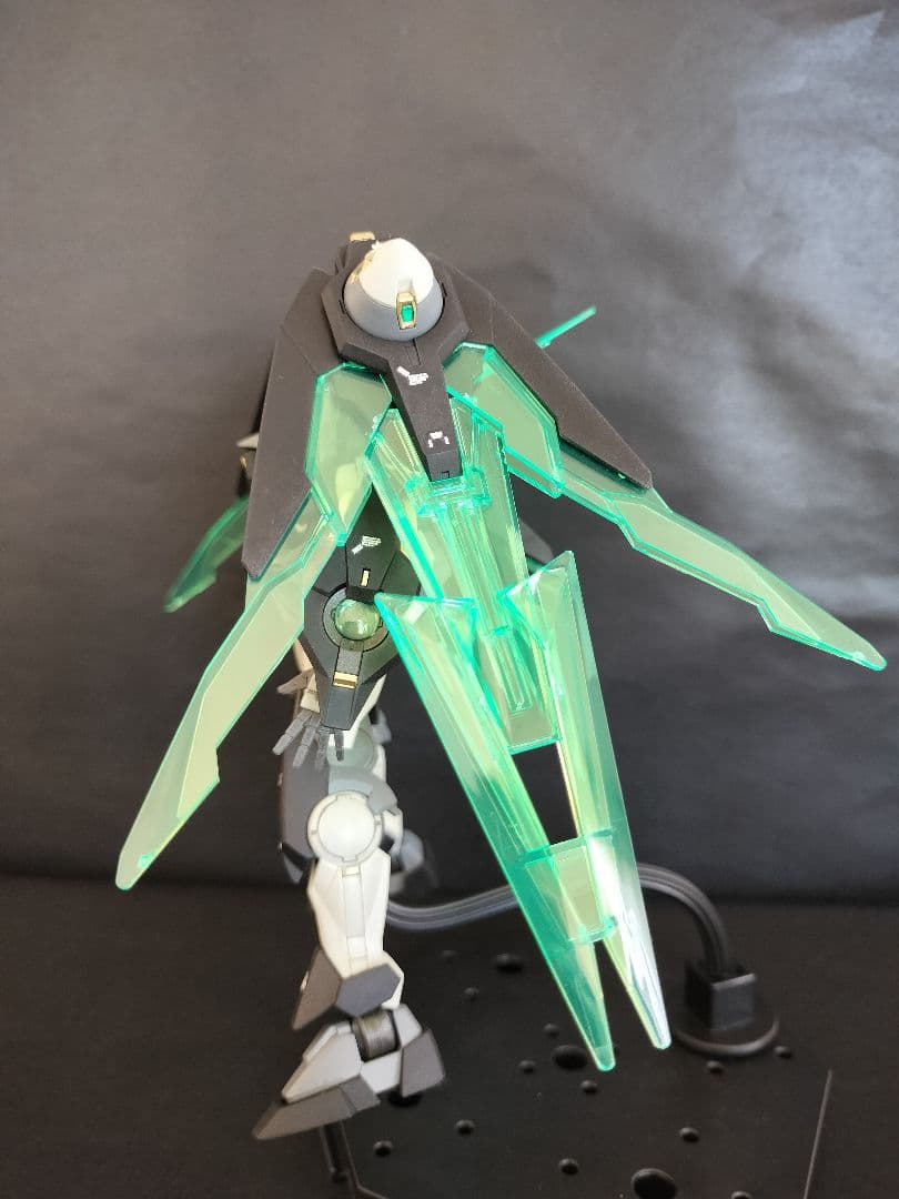 ガンダムダブルオーダイバーアーク　ガンダムブレイカー４塗装　GUNDAM 全塗装