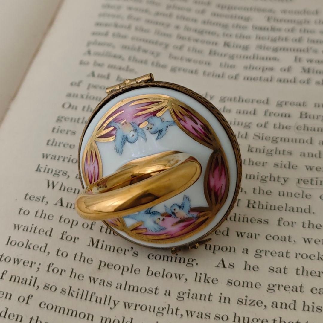 リモージュボックス　おしゃぶり　青い鳥　フランス製　小物入れ　乳歯入　磁器