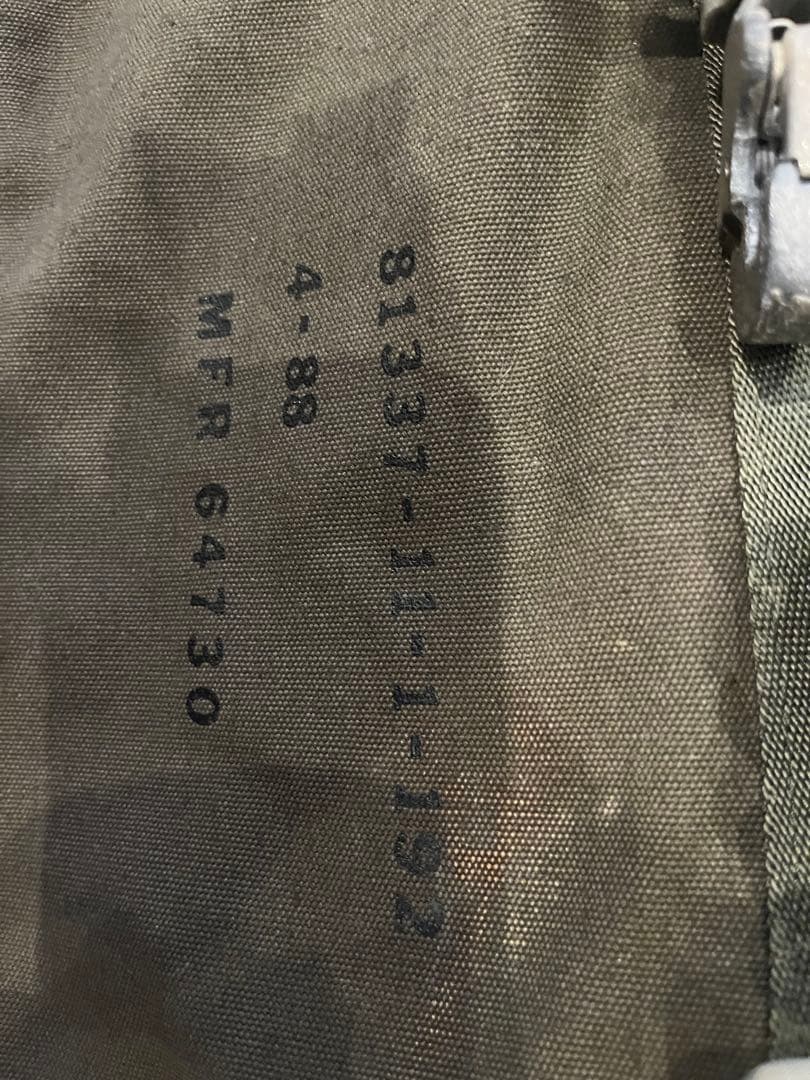 軍放出品　オリーブドラブバッグ