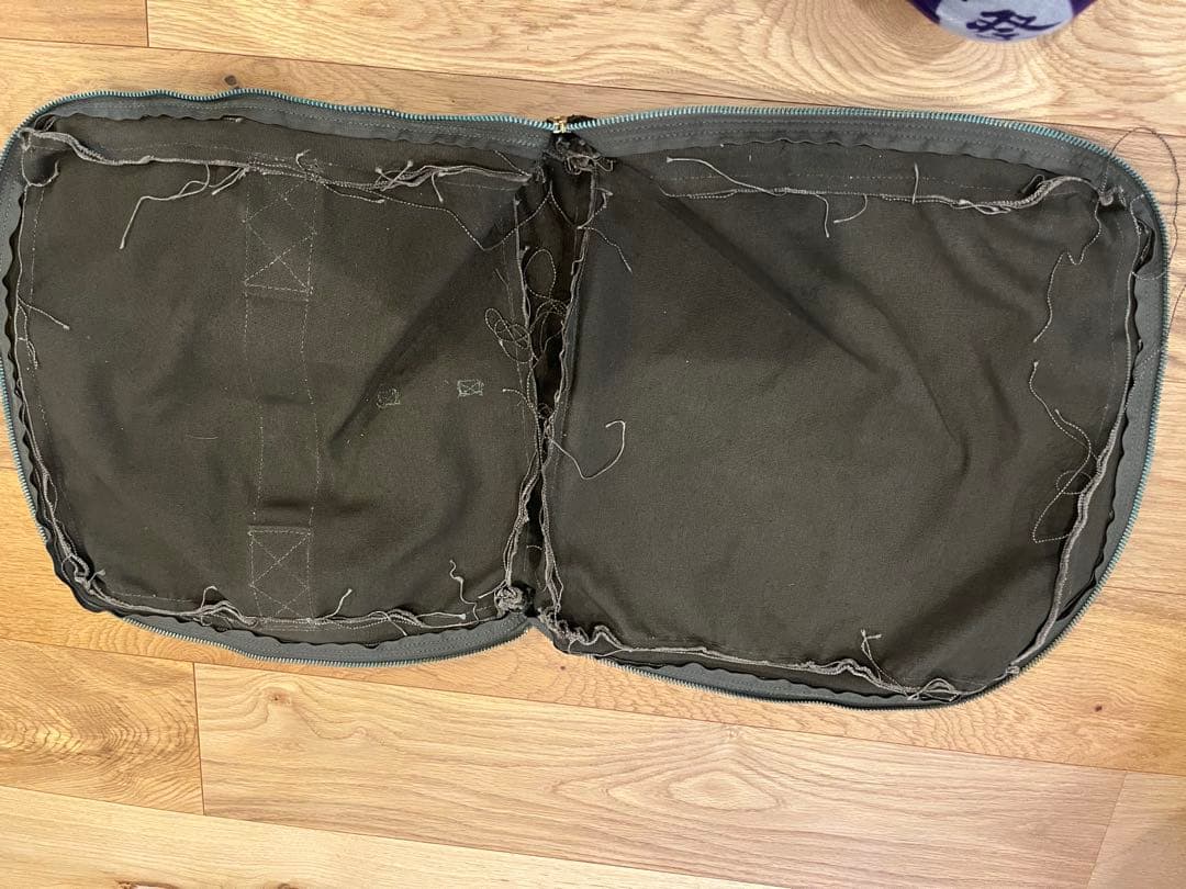 軍放出品　オリーブドラブバッグ