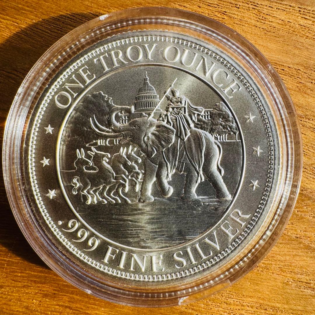 （難あり！）トランプ大統領　1オンス 銀貨　グレートMAGAキング