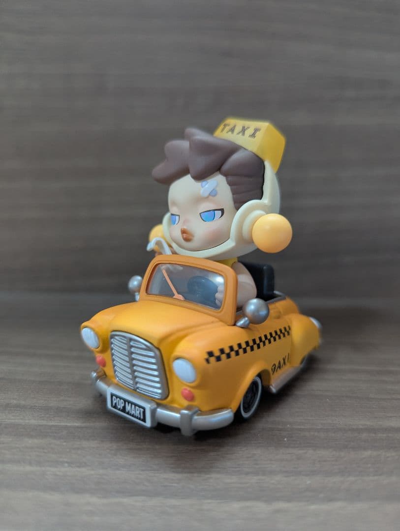 POP MART 　SKULLPANDA Laid Back Tomorrow