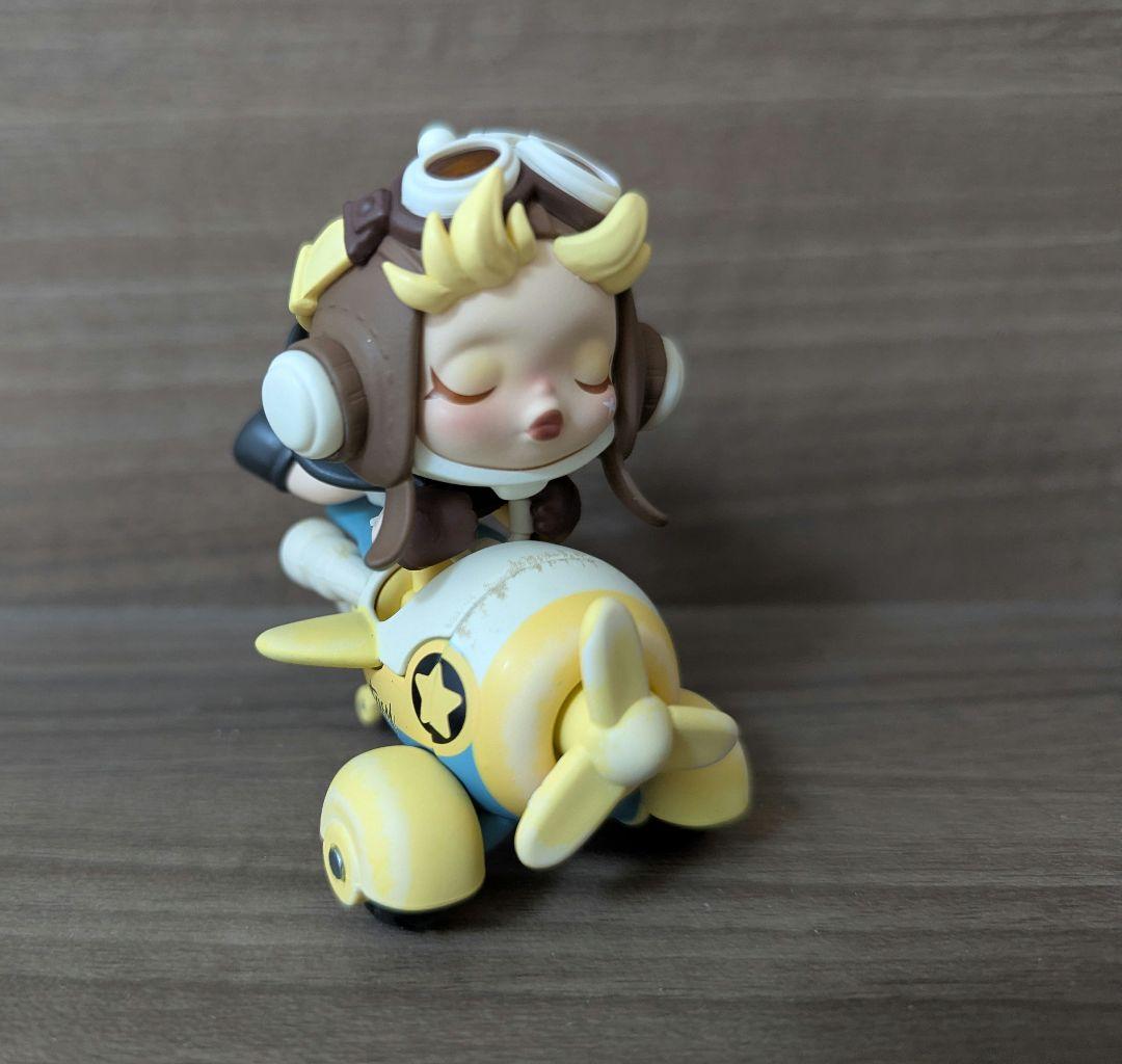 POP MART 　SKULLPANDA Laid Back Tomorrow