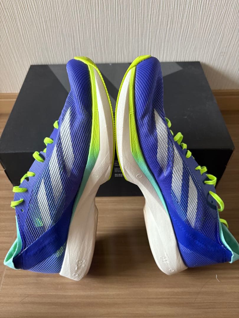 アディゼロ　タクミセン10 28.5