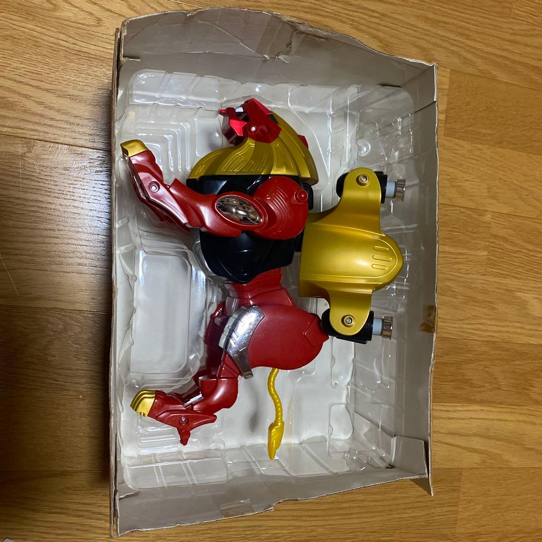 ガオレンジャー　ガオライオン　本体美品　部品欠品あり