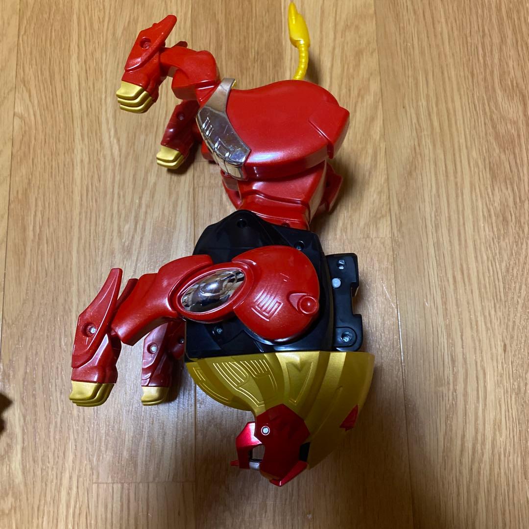 ガオレンジャー　ガオライオン　本体美品　部品欠品あり