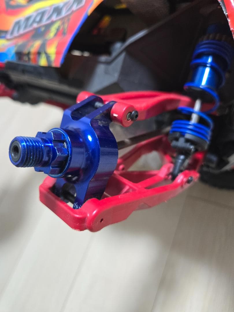 トラクサス　マックス　TRAXXAS　MAXX　ほぼフルオプション仕様。