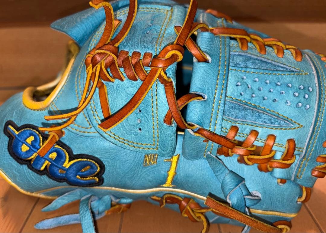 ワンオブジアンサー 軟式グローブ