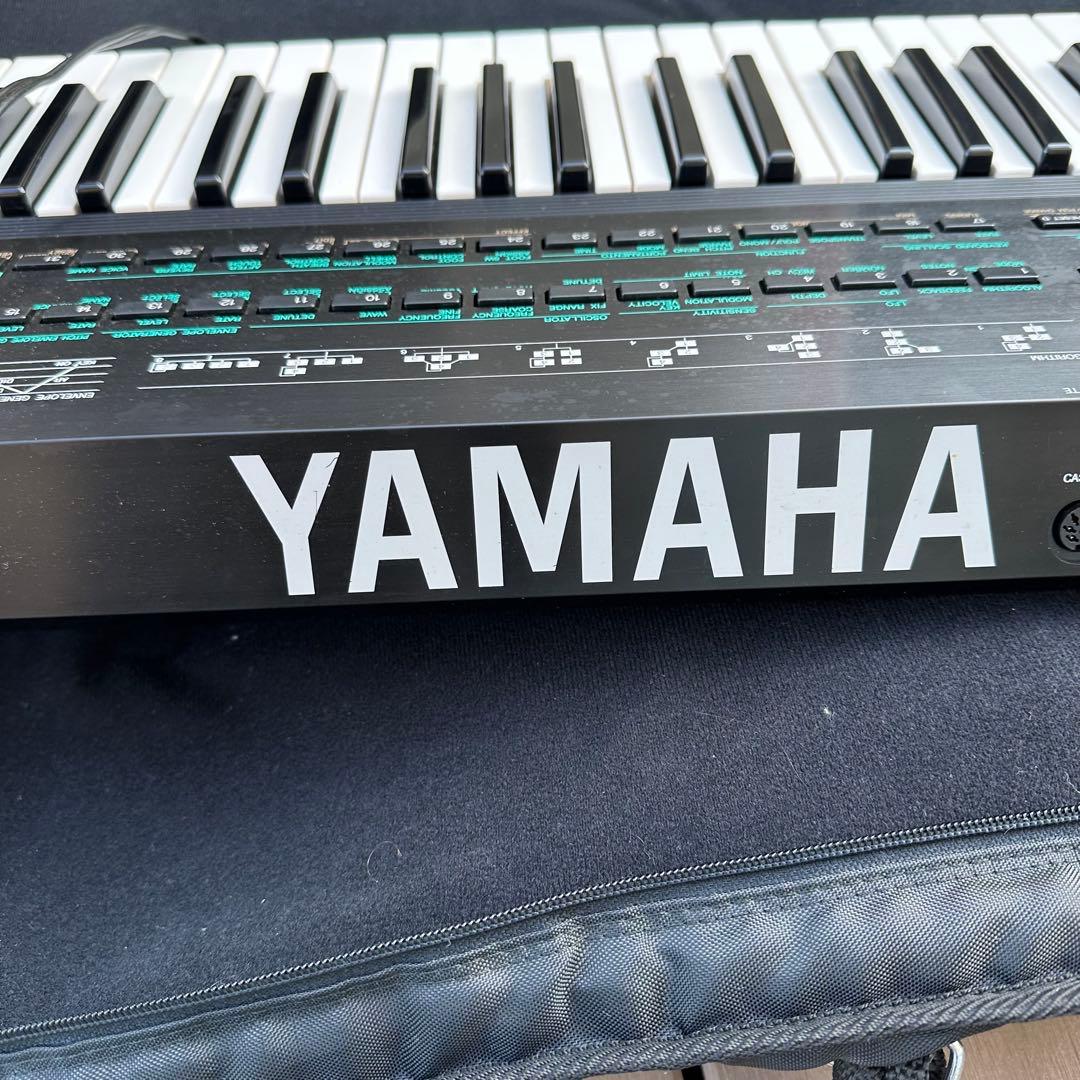 YAMAHA V2 キーボード シンセサイザー