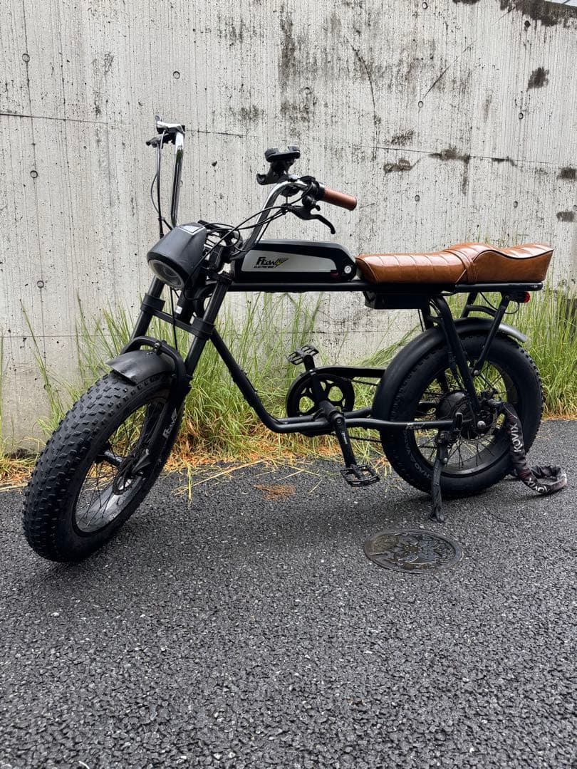 電動アシスト自転車 ブラック　flow bike