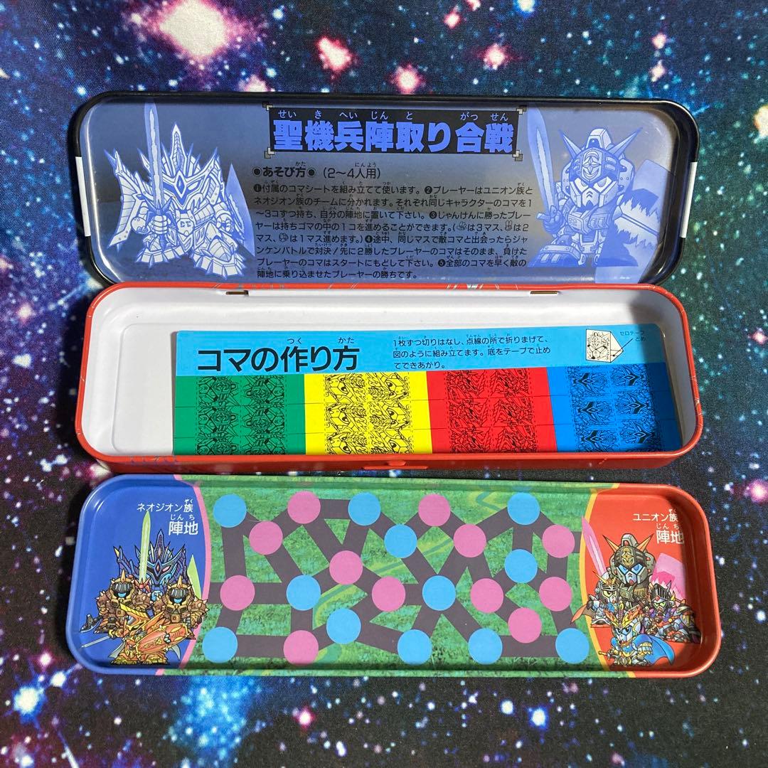 SDガンダムの缶ペンセット（ナイトガンダム、武者ガンダム　ペンケース）