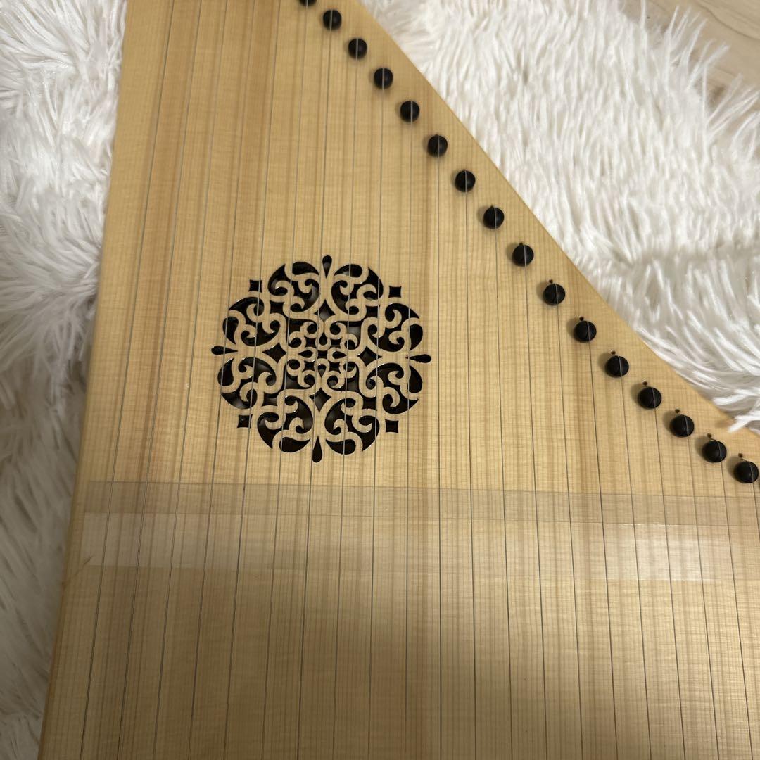 美品ヘルマンハープ ローレライシリーズ　ゴールド Mタイプ 25弦 2013年製