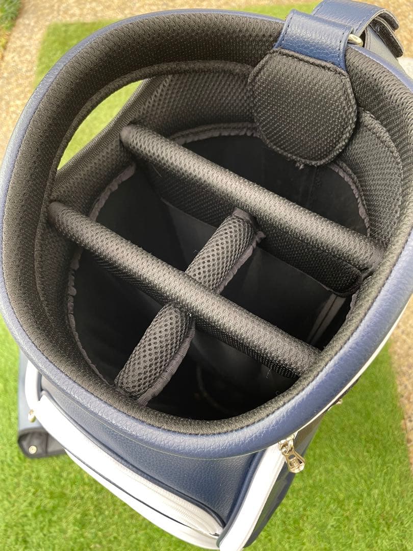 極美品XXIOプロモデルレプリカキャディーバッグ ネイビー/ホワイト未使用に近い