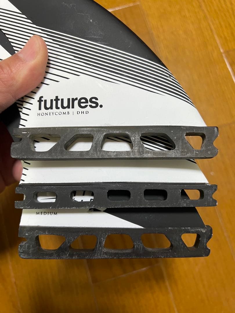 futures DHD Medium サーフボードフィン