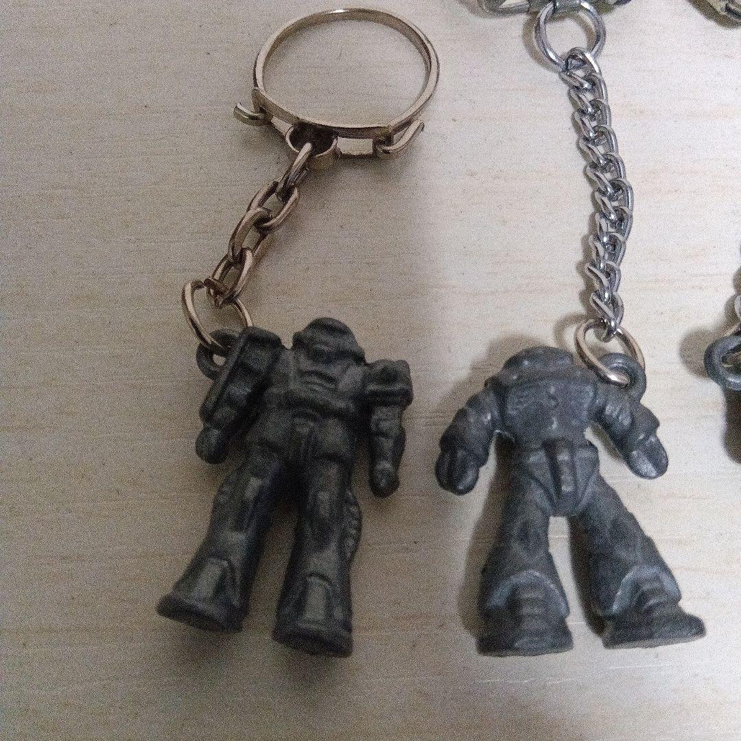 機動戦士ガンダム　鉄キーホルダー　11個セット