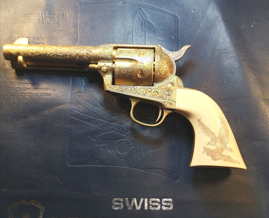 THE JOHN WAYNE REVOLVER 金属製モデルガン