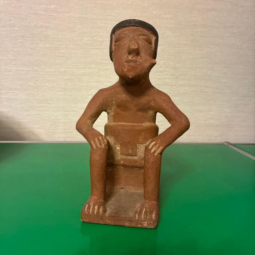 プレコロンブスの男性の彫刻の破片