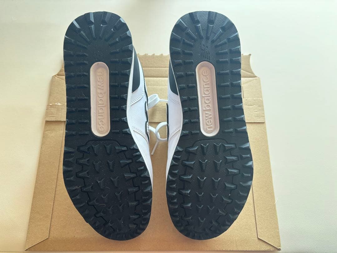 ニューバランス　ゴルフシューズ スパイクレス UGS574M3